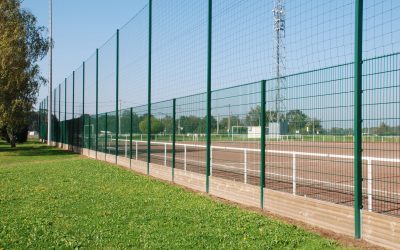 Installation d’un filet pare-ballon